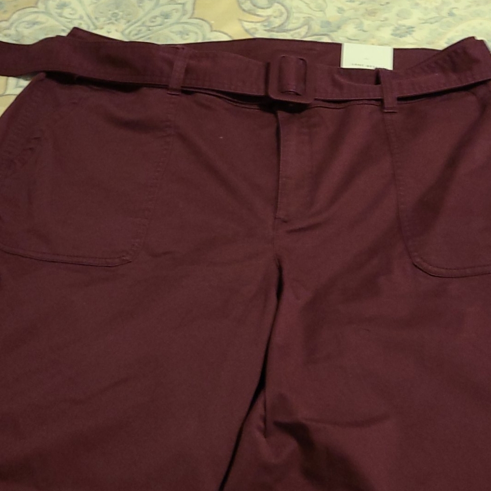 BERMUDA SHORTS